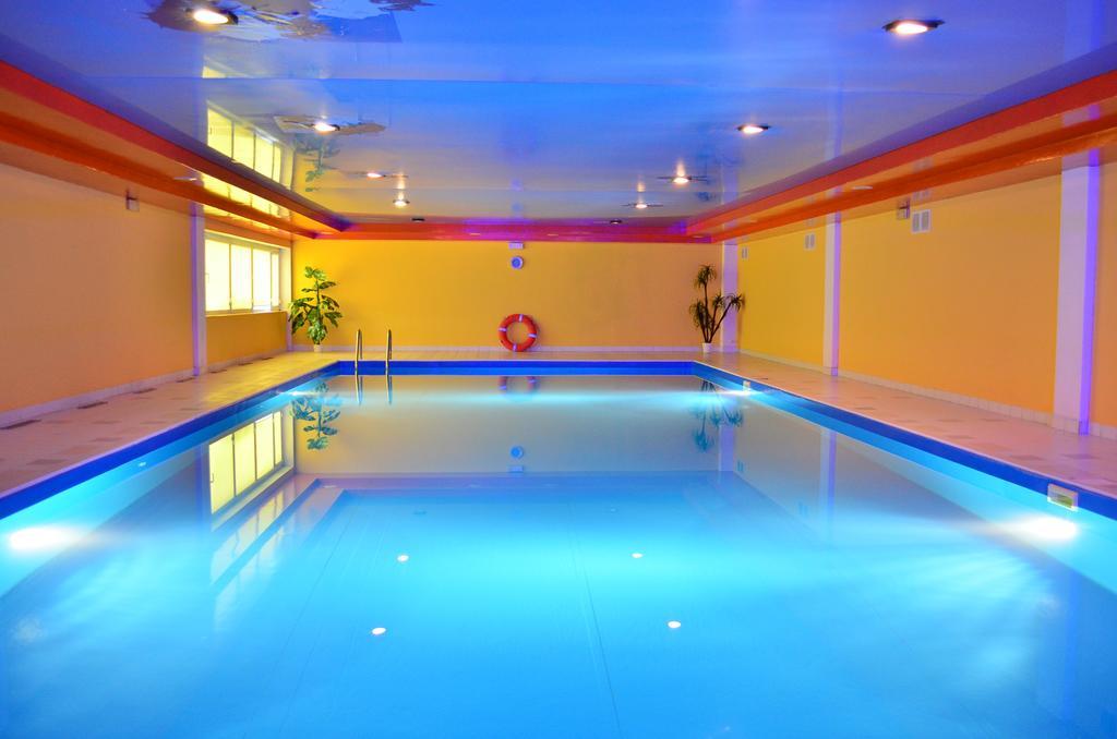 Hotel Mikorzyn Slesin (Greater Poland) Bagian luar foto