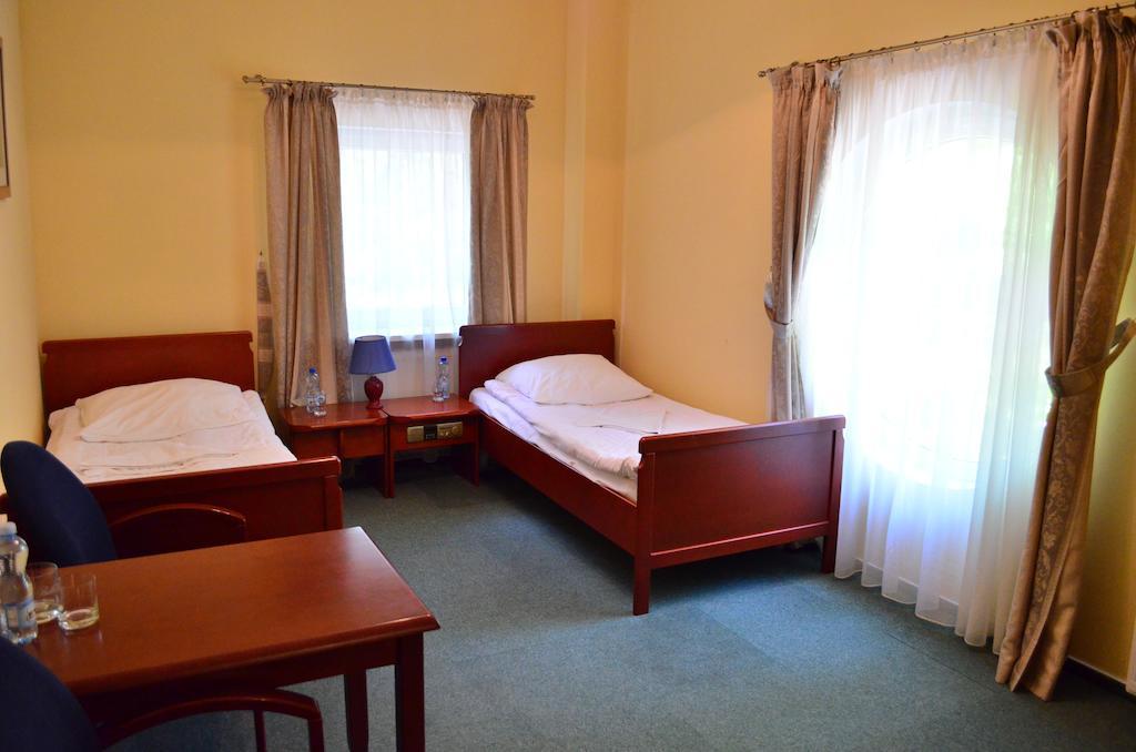 Hotel Mikorzyn Slesin (Greater Poland) Ruang foto