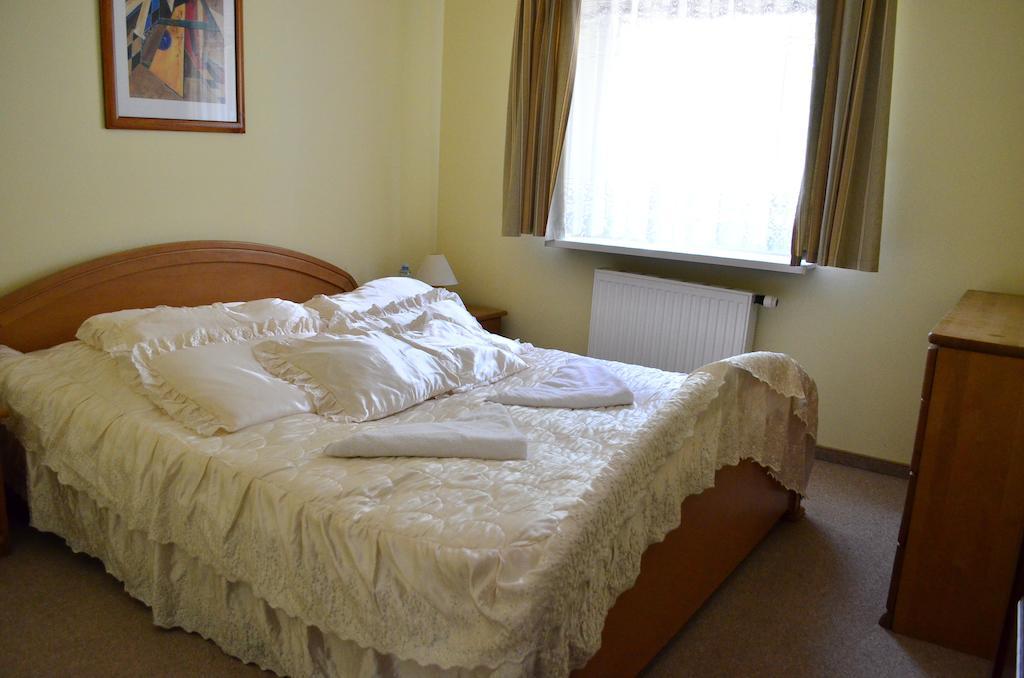 Hotel Mikorzyn Slesin (Greater Poland) Ruang foto